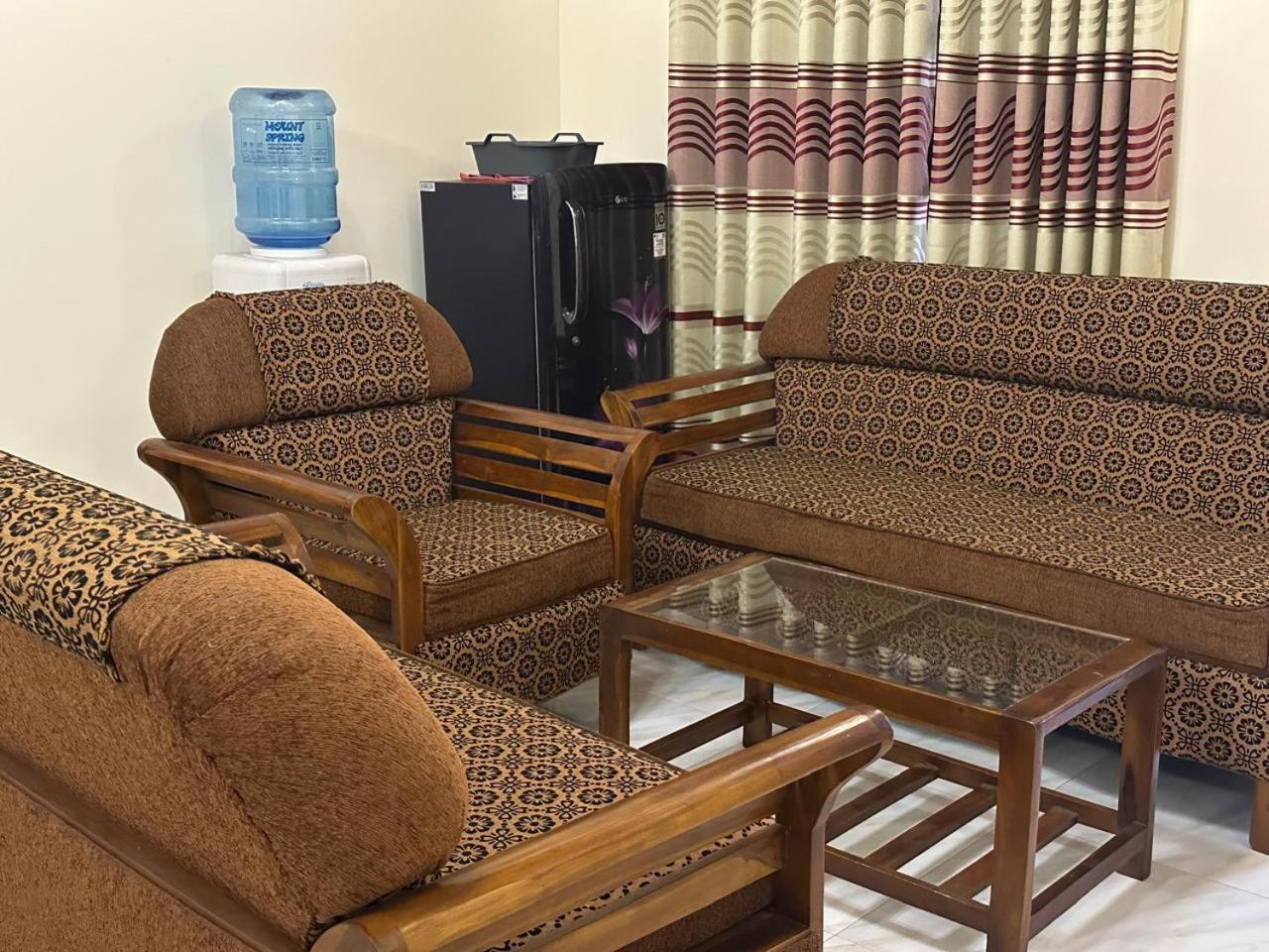 Lahiru Airport Villa Andiambalama Ngoại thất bức ảnh